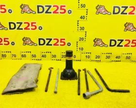 Поддомкратник/ домкрат TOYOTA