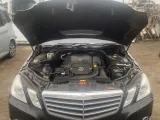 Кнопка открывания багажника Mercedes-Benz E-CLASS 2009/Цвет 197U A2127400993 WDD212 M271DE18EVO/M271860, задняя