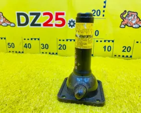 Поддомкратник/ домкрат TOYOTA