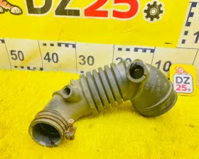 Патрубок воздушного фильтра Mitsubishi