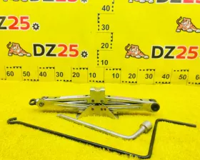 Поддомкратник/ домкрат SUZUKI