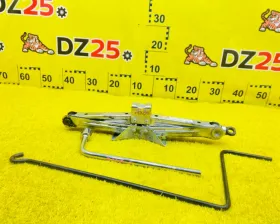 Поддомкратник/ домкрат Suzuki