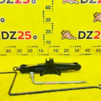 Поддомкратник/ домкрат Toyota