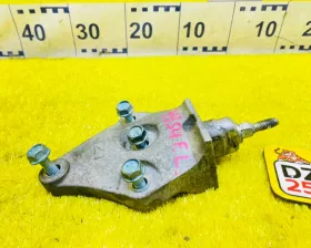 Кронштейн опоры двигателя Nissan