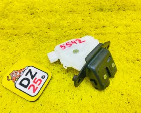 Замок 5-й двери TOYOTA