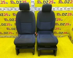 СИДЕНИЕ ПАРА Nissan