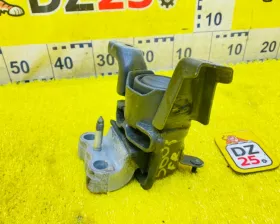 Подушка двигателя Toyota