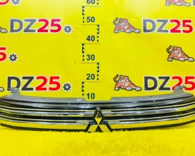 Решетка радиатора MITSUBISHI