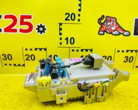 Блок предохранителей TOYOTA