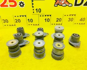 Подушка кузова TOYOTA