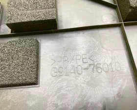 Пластиковая крышка на двс TOYOTA