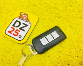 Ключ зажигания MITSUBISHI