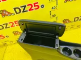Бардачок между сиденьями TOYOTA PRIUS 2016/Цвет 070 5891047040C2 ZVW50 2ZRFXE, передний