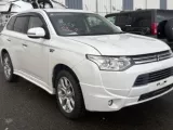 Решетка радиатора MITSUBISHI OUTLANDER 2014/Цвет W13B 7450A643 GG2W 4B11, передняя