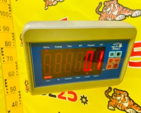 Пластиковая крышка на двс TOYOTA