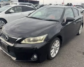 Пластиковая крышка на двс TOYOTA