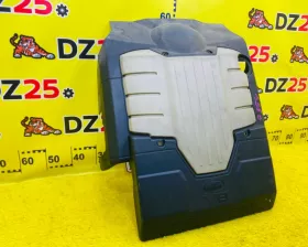 Пластиковая крышка на двс Land Rover