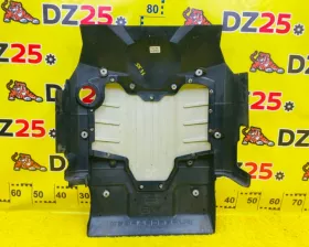 Пластиковая крышка на двс Land Rover