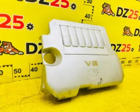 Пластиковая крышка на двс TOYOTA