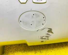 Пластиковая крышка на двс TOYOTA