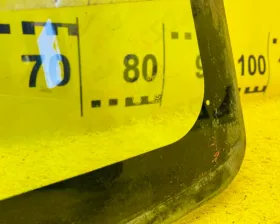 Лобовое стекло Nissan