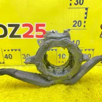 Поворотный кулак TOYOTA