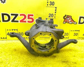 Поворотный кулак TOYOTA