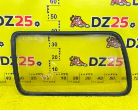 Стекло собачника Toyota