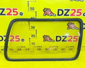 Стекло собачника Toyota