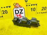 Блок управления стеклоподъемниками TOYOTA LAND CRUISER 1996/Цвет 6M1 8482016030 FZJ80G 1FZFE, передний правый