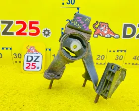 Подушка двигателя TOYOTA