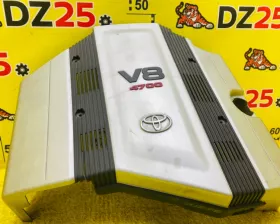 Пластиковая крышка на двс TOYOTA