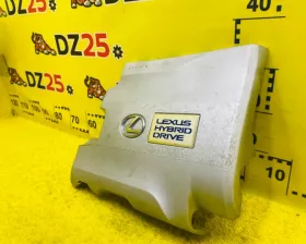 Пластиковая крышка на двс Toyota