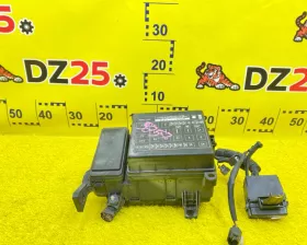 Блок предохранителей TOYOTA