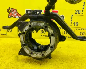 Поворотный кулак TOYOTA