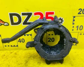 Поворотный кулак Toyota