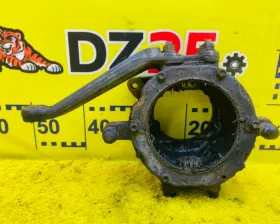 Поворотный кулак Toyota