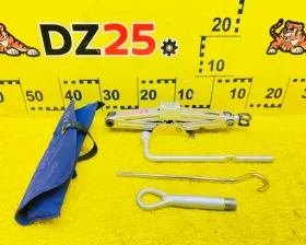 Поддомкратник/ домкрат Honda