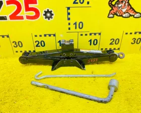 Поддомкратник/ домкрат Mitsubishi