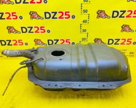 Топливный бак Nissan
