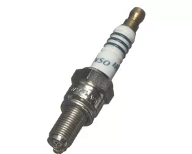 Свеча зажигания DENSO