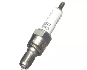 Свеча зажигания DENSO