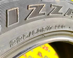 Шины Bridgestone 225/60R17