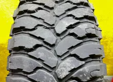 Колеса на дисках Mikey Tompson 6x139.7 c шинами Comfoster 305/70R16