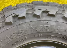 Колеса на дисках LAND CRUISER 100 сотый лэнд сотка 5x150 c шинами TOYO MT OPEN COUNTRY ГРЯЗЕВАЯ именно ЯПОНИЯ JAPAN 285/75R16 Колеса на дисках LAND CRUISER 100 сотый лэнд сотка 5x150 c шинами TOYO MT OPEN COUNTRY ГРЯЗЕВАЯ именно ЯПОНИЯ JAPAN 285/75R16