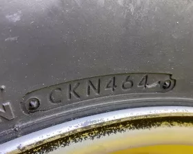 Колесо на диске Daihatsu 5x139.7 c шиной Bridgestone 195/80R15