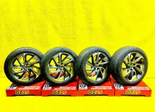 Колеса на дисках Lexus 5x114.3 c шинами Dunlop 235/55R20