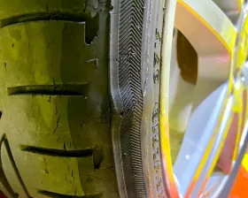 Шины Bridgestone 245/40R18