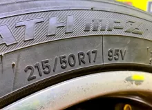 Колеса на дисках Nissan 5x114.3 c шинами Toyo 215/45R17