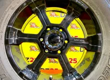 Колеса на дисках MKW 6x139.7 c шинами Yokohama 265/65R17